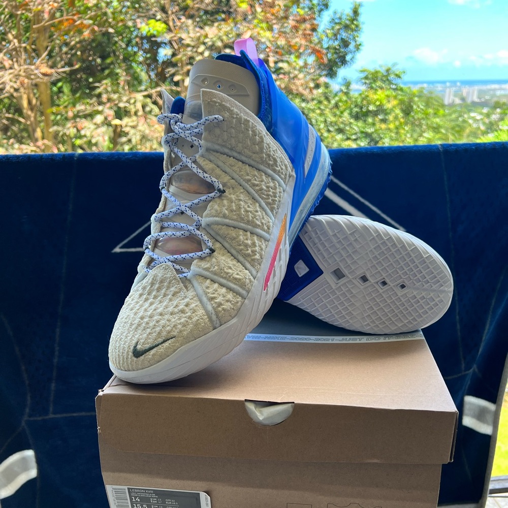 Nike Lebron 18 LA by day